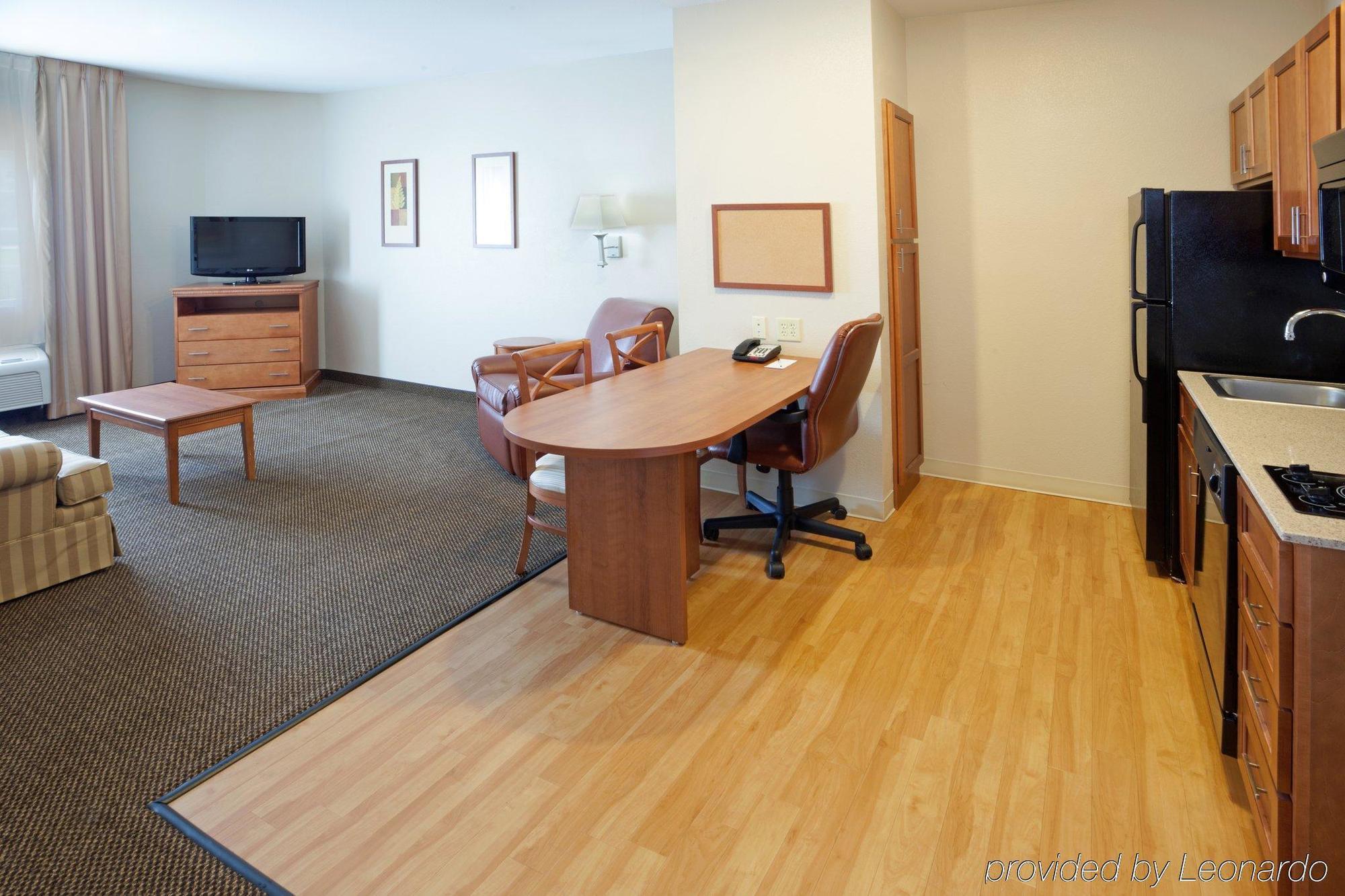 Extended America - - North Hotel
